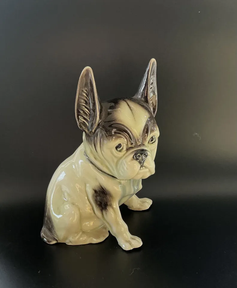 Bouledogue français en céramique 